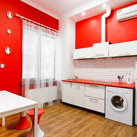 אודסה Modern Apartment In The City Center In A New Building מראה חיצוני תמונה