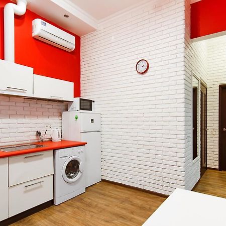 אודסה Modern Apartment In The City Center In A New Building מראה חיצוני תמונה